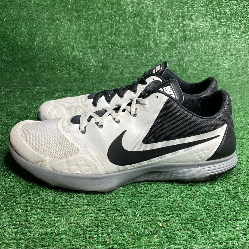 NIKE FS LITE RUN 2 MEN'S ATHLETIC SHOES‎ PANDA BLACK WHITE SIZE 13